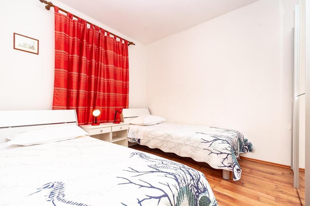 Apartments Peco 科尔丘拉 外观 照片